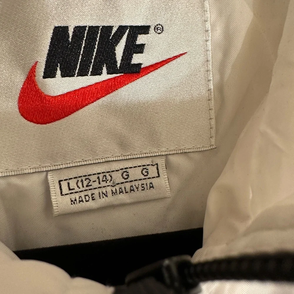 EUC Kids Nike Monochrome Windbreaker Jacket